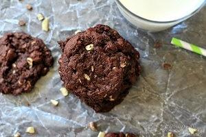 Mint dark chocolate chip cookies
