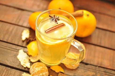 Hot Mulled Apple Wine