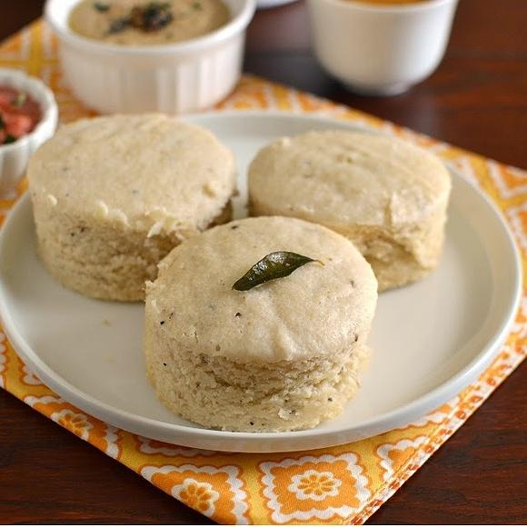 Kanchipuram idli and kara chutney - tamil nadu breakfast thali