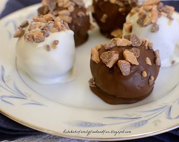 Chocolate Toffee Cake Balls