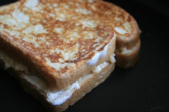 Oatmeal-Stuffed French Toast