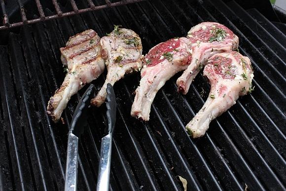 Grilled Marinated Lamb Chops