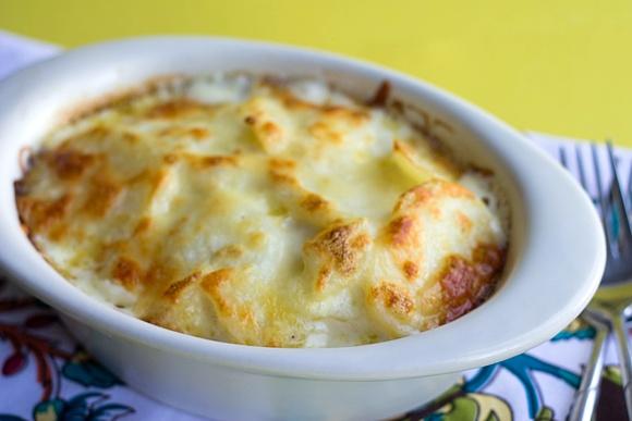 Cheesy scalloped potatoes