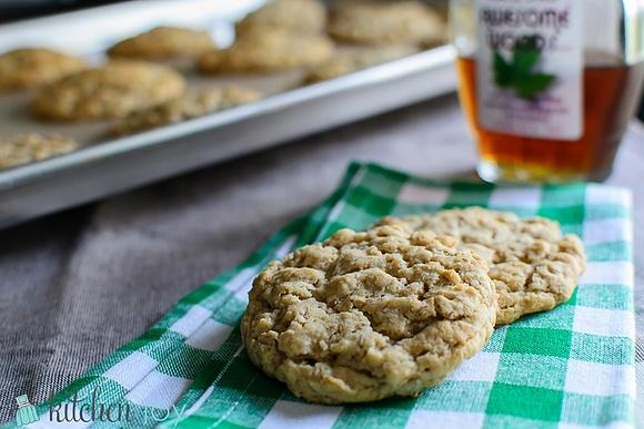 Chewy Maple Brown Sugar Oatmeal Cookies
