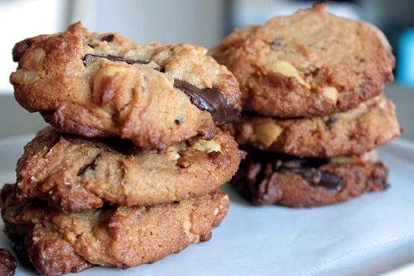 Chocolate Chunk & Peanut Butter Biscuits