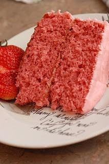 Delicious strawberry cake by paula deen