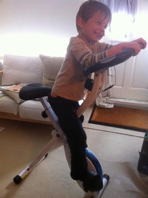 How to encourage kids to exercise when weather is bad