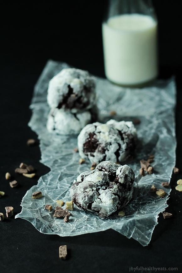 Mint Dark Chocolate Crackle Cookies