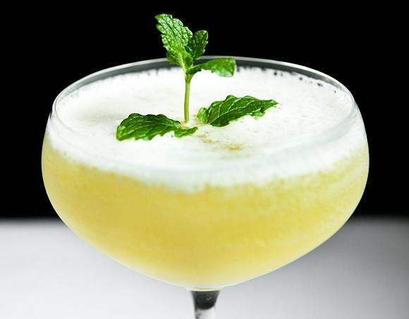 Flirtini Cocktail Recipe