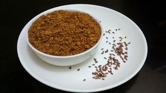 Avise ginjalu or flax seeds chutney powder