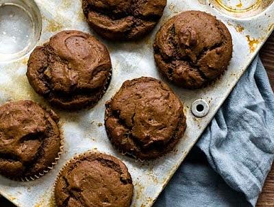 Gingerbread doughnut muffins
