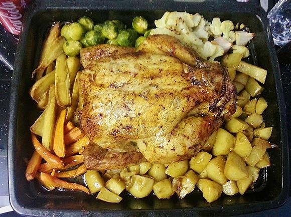 Garlicky herbed roast chicken and vegetables