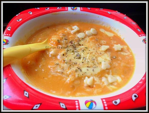 Pasta with tomato sauce and chicken stock