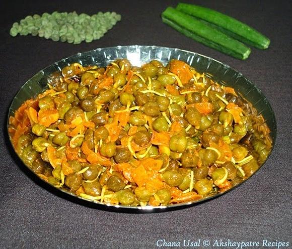 Chickpeas usal recipe with sprouted green chana