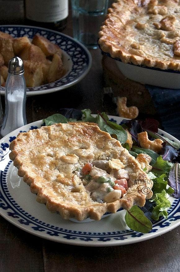 Pastel de pollo Filipino chicken pie