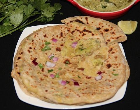 Aloo Gobi broccoli paratha