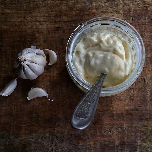 Instant hand blender mayonnaise