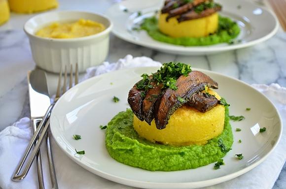 Balsamic portabella mushrooms with polenta and green peas puree topped with gremolata