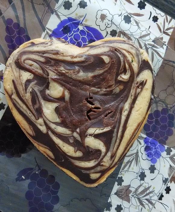 Easy marble cake eggless and how to make cake in pressure cooker with step by step pictures