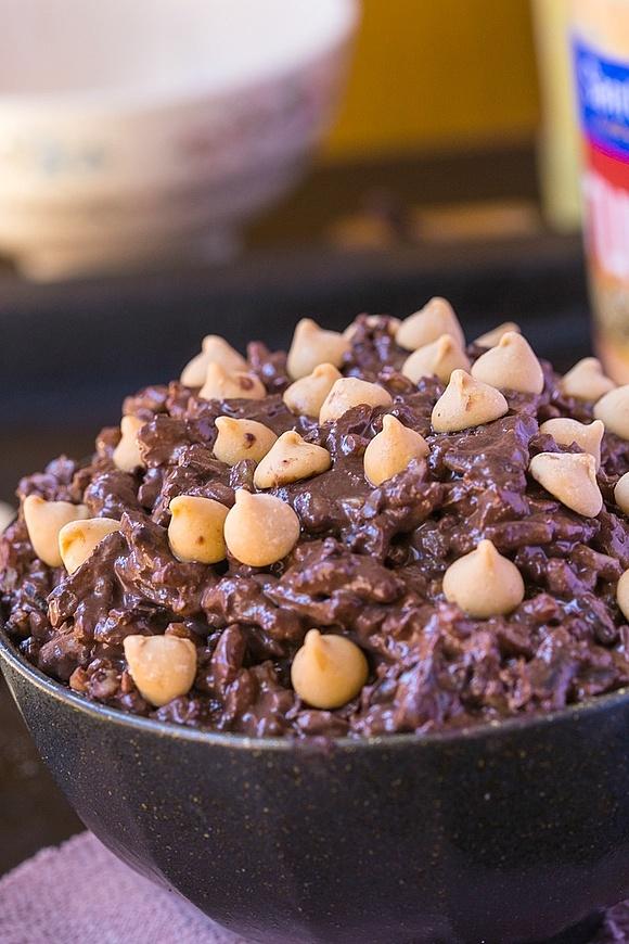 Healthy peanut butter cup rice pudding