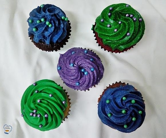 June wedding cupcakes with multiple flavors and frostings