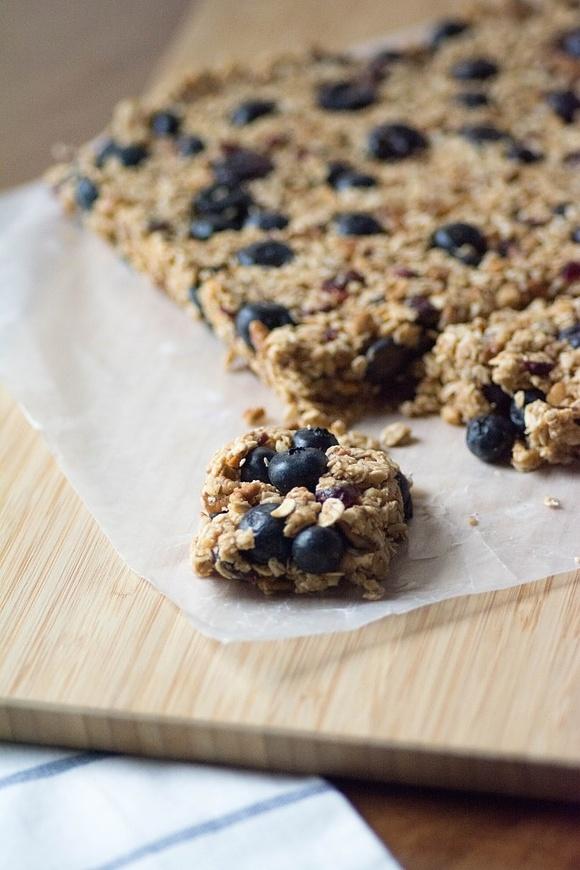 No Bake Blueberry Oatmeal Bars