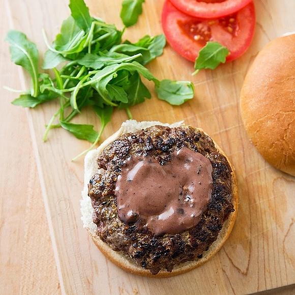 Sirloin burgers au poivre recipe