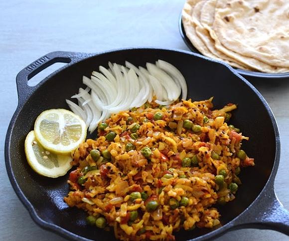 Paneer bhurji - how to make punjabi matar paneer bhurji - dry paneer bhurji
