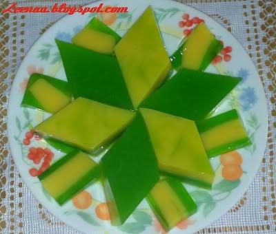 Layered agar agar pudding with milk