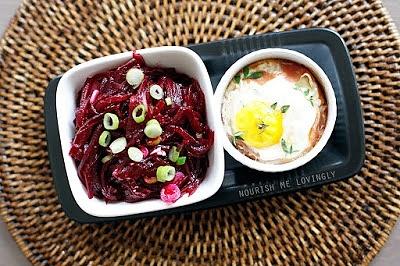 Baked ham and egg cup with beetroot salad
