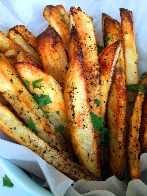 Easy Crispy Oven Baked French Fries