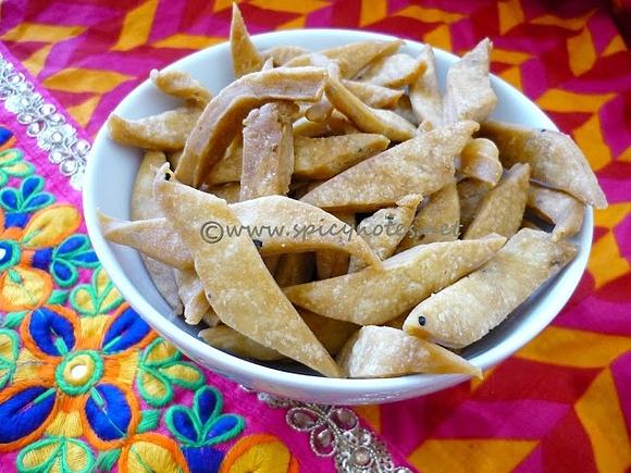 Nimki or namakpare: traditional indian savory snack recipe
