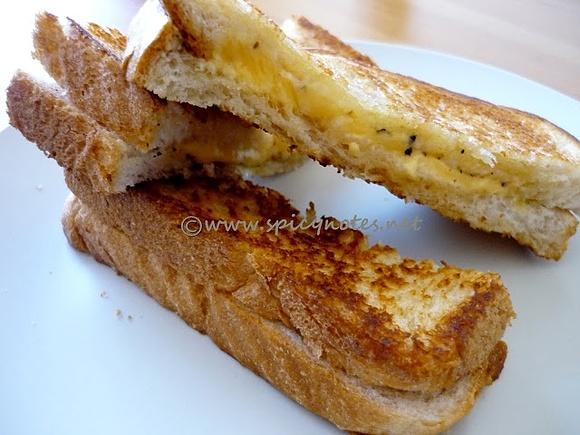 Cheese grilled sandwich