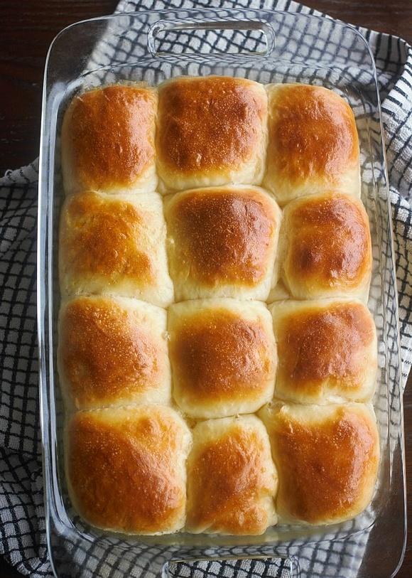 Make-Ahead Soft Yeast Rolls