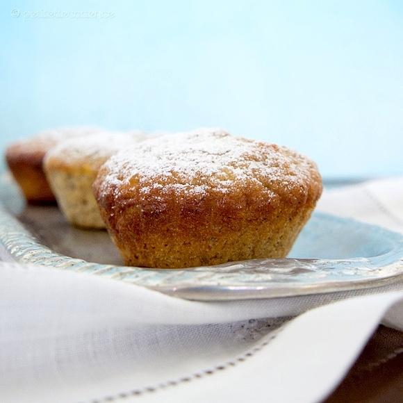Banana muffins for a happy morning