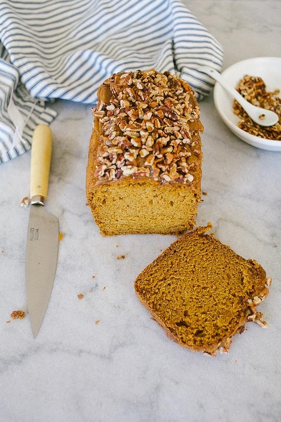 Pumpkin loaf with caramel crunch topping