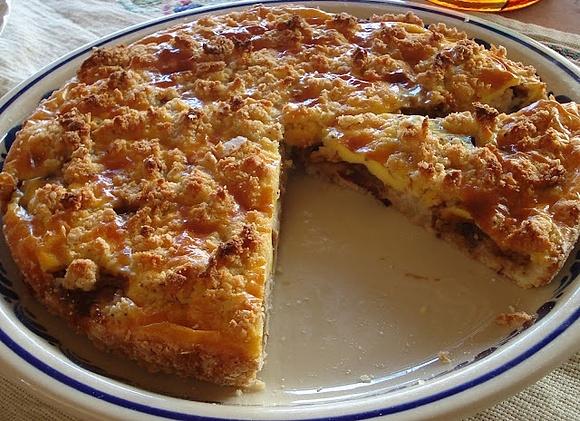 Plum cake with marzipan crumble
