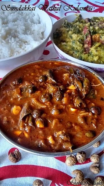 Sundakkai vathal kulambu (turkey berry curry)