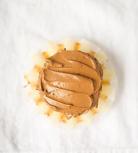 White wine cupcakes with chocolate buttercream