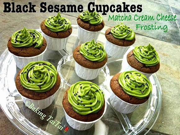 Black sesame cupcakes with matcha cream cheese frosting