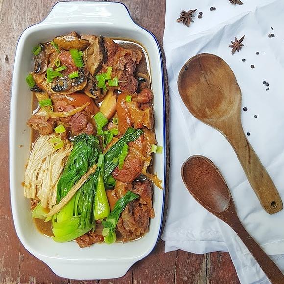 Pata tim filipino pig's trotters braised with vegetables