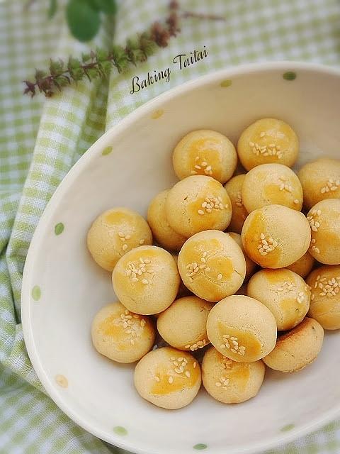 Easy salted egg yolk cookies