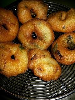 Thayir vadai curd vada with ingredients and preparation