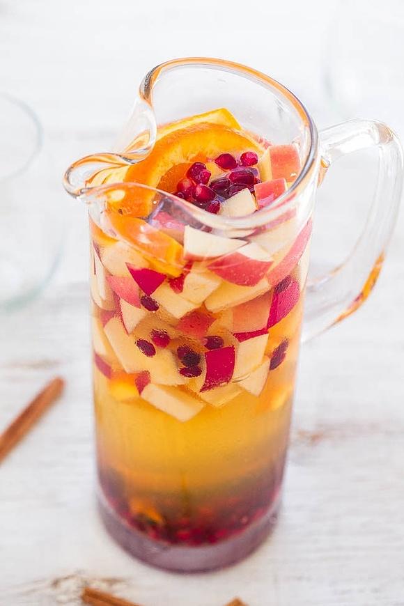 Sparkling Apple Cider Sangria