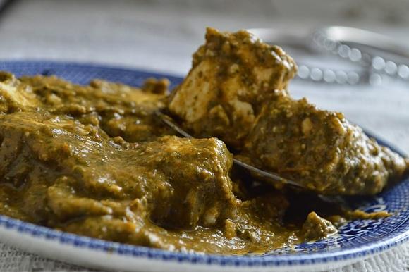Palak paneer indian cheese in spinach gravy