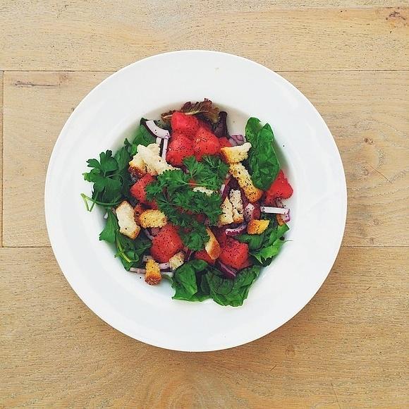 Watermelon and red onion salad with croutons