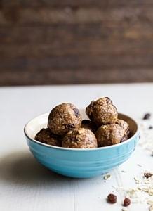 No Bake Oatmeal Cookie Energy Balls