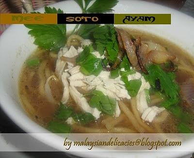 Mee soto ayam noodles