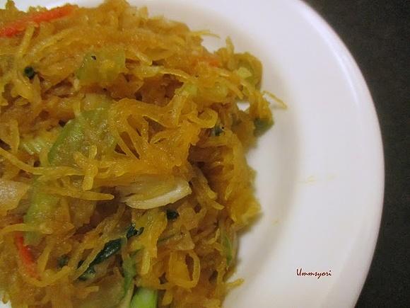 Spaghetti Squash Chow Mein