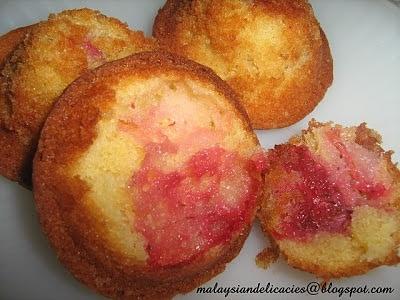 Strawberry and Almond Frangipane Cakes